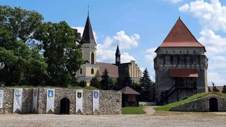 Скалатський замок